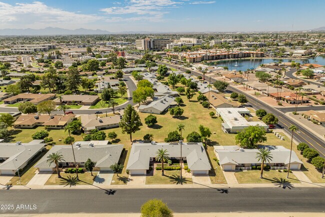 Building Photo - 10229 W Bolivar Dr