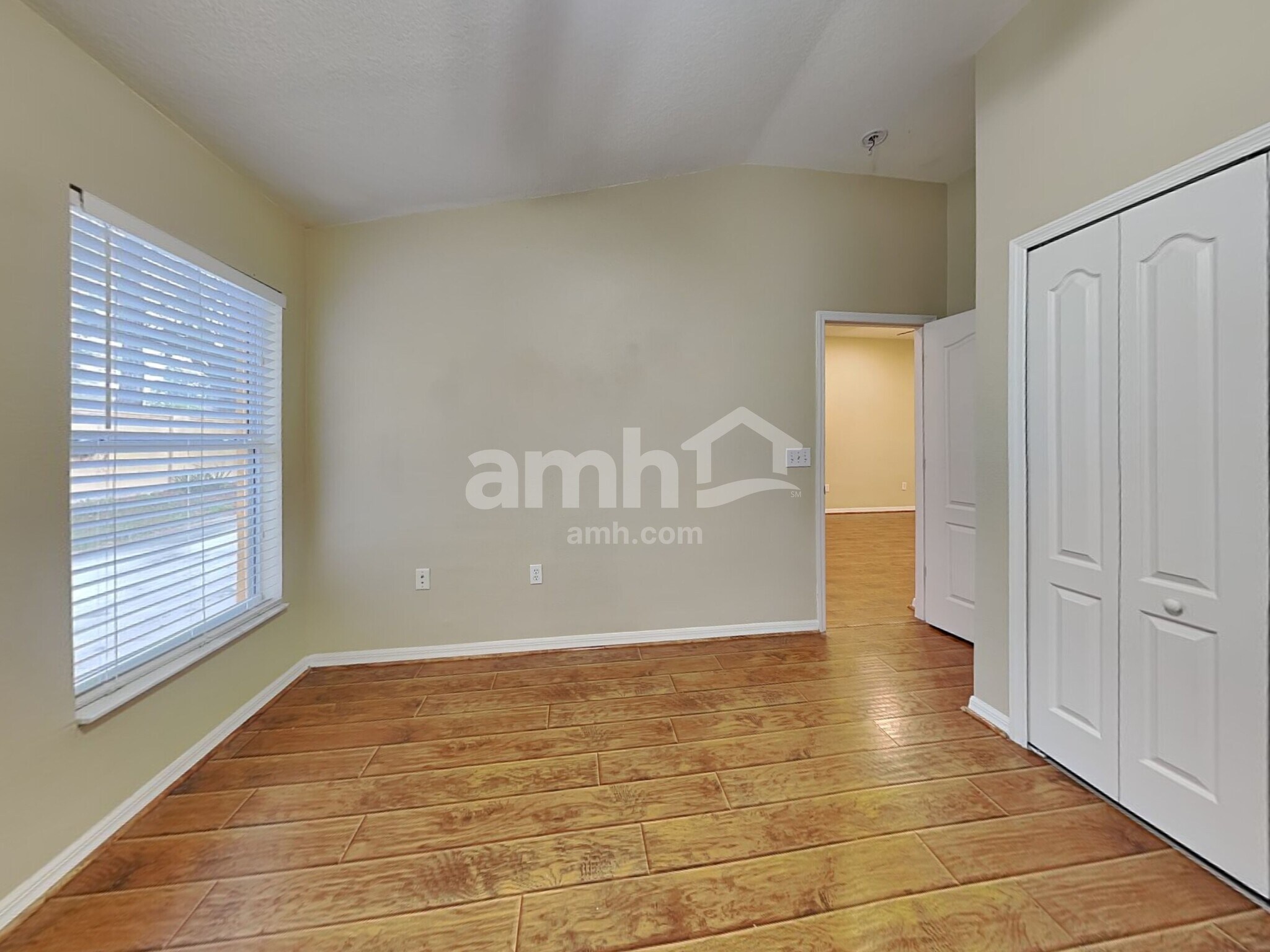 Building Photo - 15511 Montilla Loop