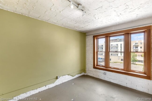 Building Photo - 78 Watson St