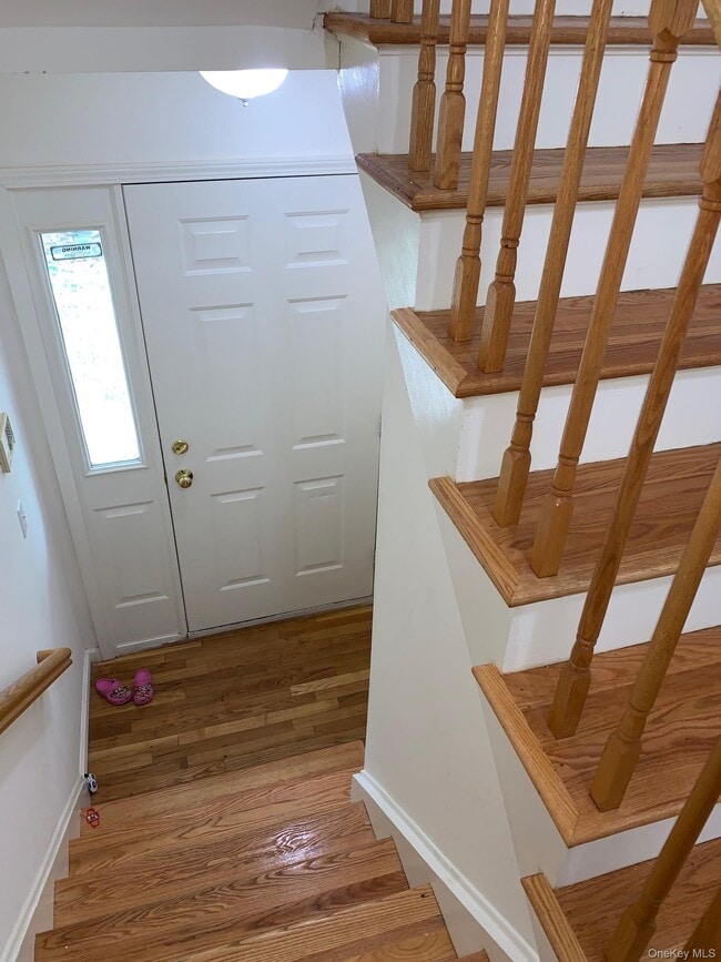 Building Photo - 106 Arlington Ct