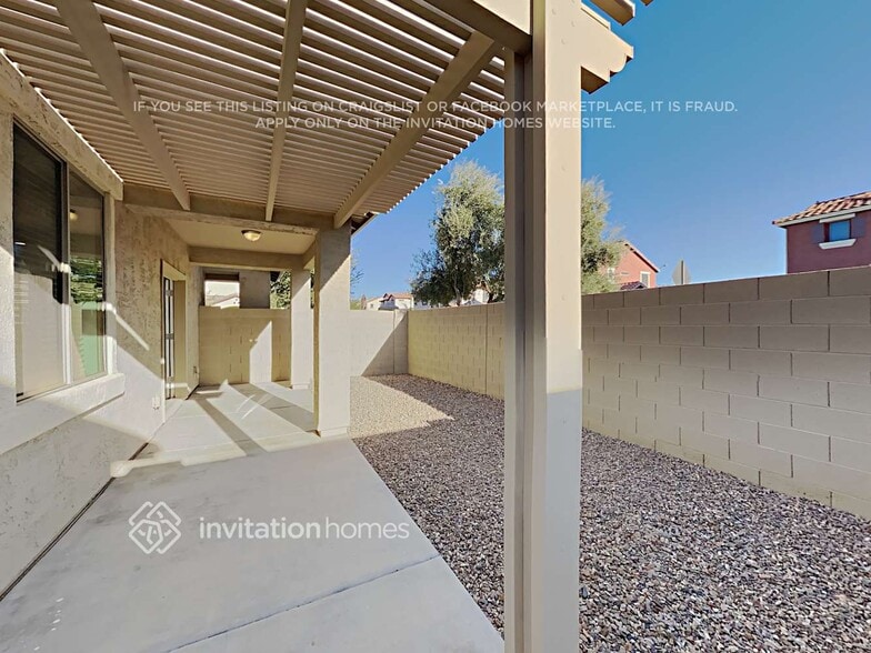 Building Photo - 6370 S Forest Ave