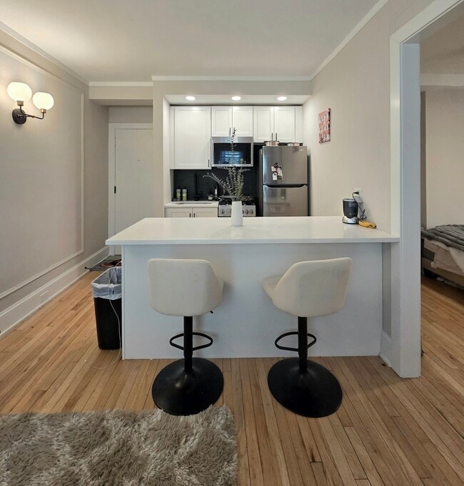 Building Photo - 2746 N Hampden Ct