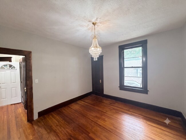 Building Photo - 1258 Agnes Pl