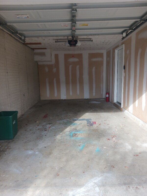 Building Photo - 123 Bradford St