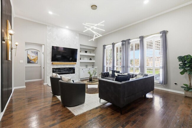 Building Photo - 4843 Golfside Dr