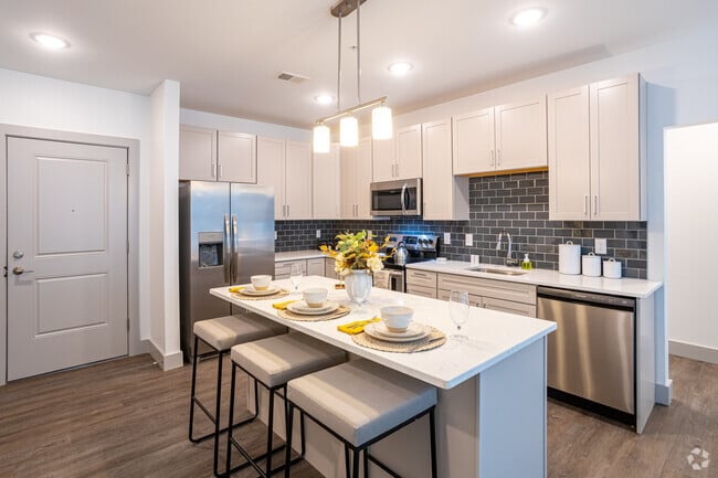 Interior Photo - The Jeff On 10th