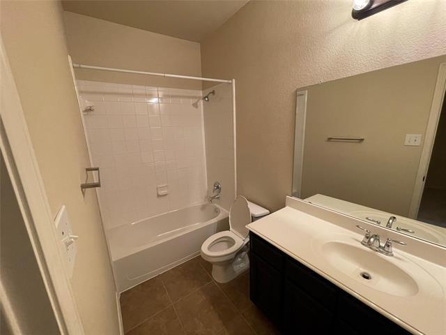 Building Photo - 4240 Comanche Dr