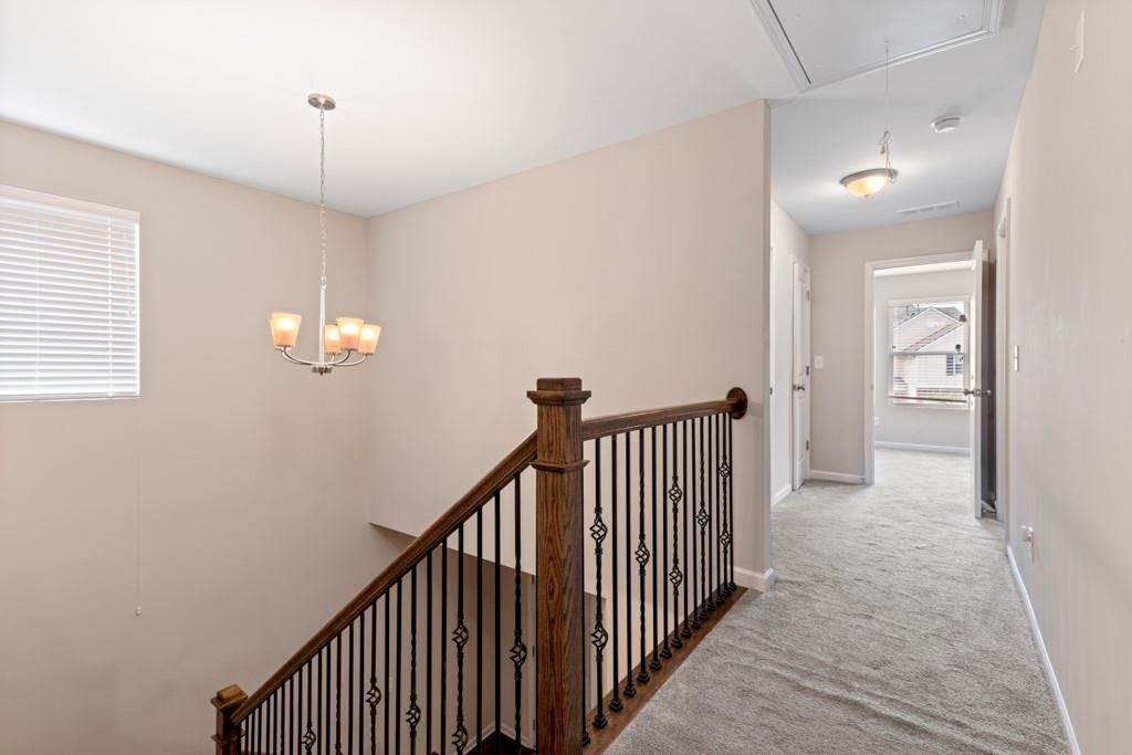 Building Photo - 1010 Valley Rock Dr