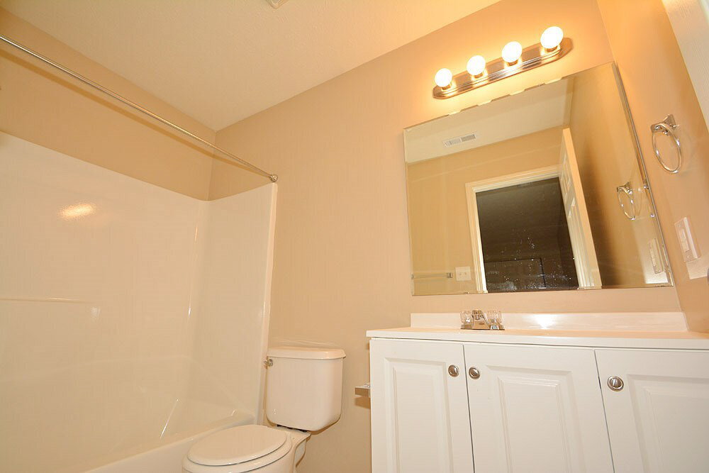 Building Photo - 4071 Dogwood Ct