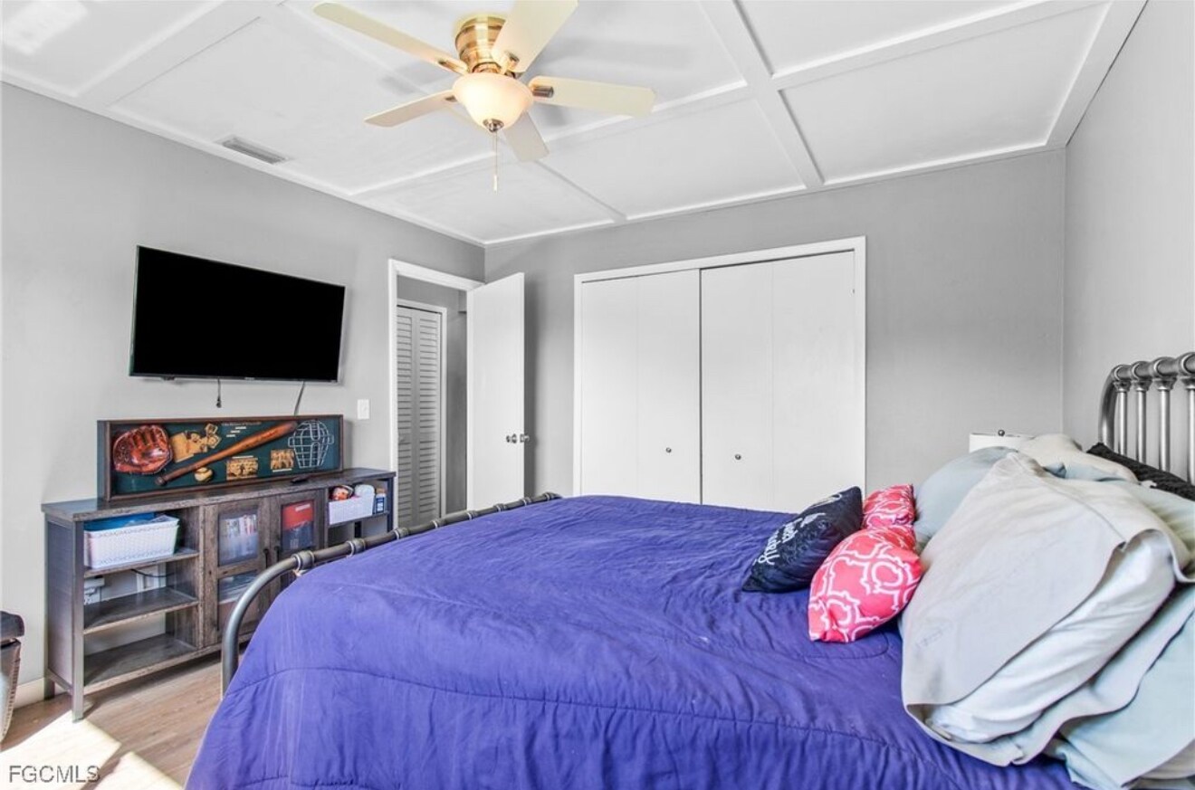 Building Photo - 17404 Dumont Dr