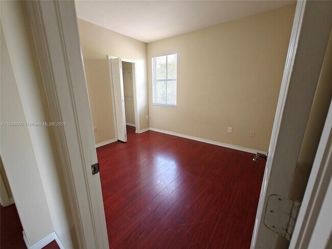 Building Photo - 27563 SW 137th Ct