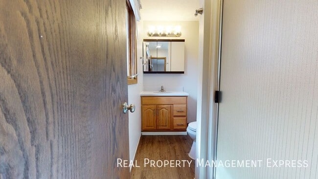 Building Photo - 3 Bed 3 Bath Home in Sioux Falls!