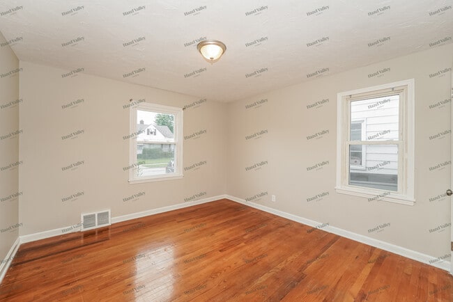 Building Photo - 5236 W 46th St