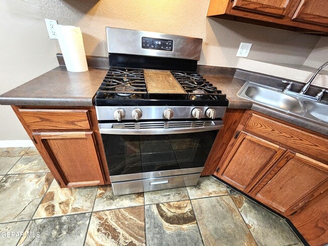 Building Photo - 14228 Lasso Rock Dr