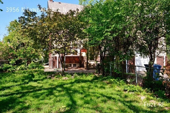 Building Photo - 3956 N Lyndale Ave