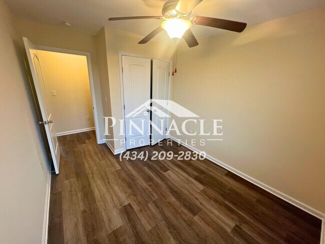 Building Photo - 749 Old Graves Mill Rd