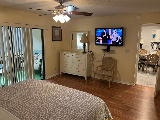 Building Photo - 3100 DC Country Club Boulevard