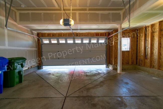 Building Photo - 436 Routt Dr