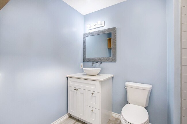 Building Photo - ***APPLICATION CURRENTLY UNDER REVIEW***Contemporary Single-Level Home with 3 Bedrooms, 2 Bathroo...