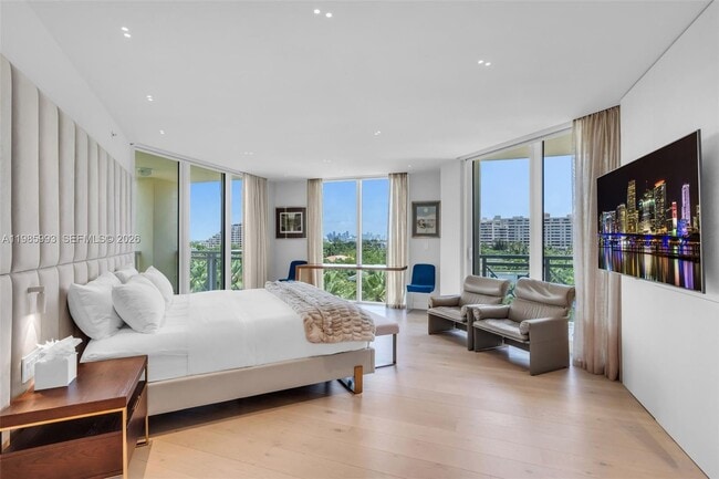 Building Photo - 430 Grand Bay Dr