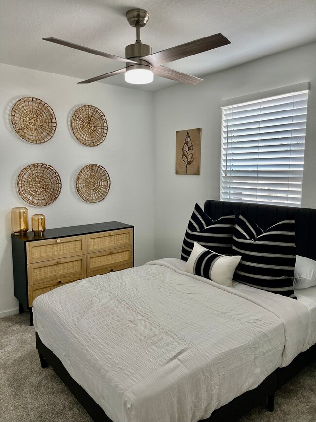 Building Photo - 21431 Carosella Dr