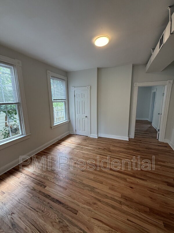 Building Photo - 1812 3rd Ave