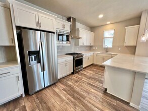 Building Photo - Beautiful 3 Bed 2.5 Bath in Timnath!