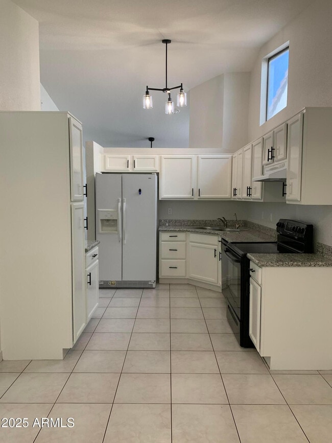 Building Photo - 15440 N 50th Pl