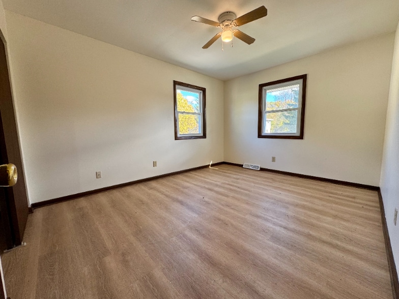 Building Photo - 1230-1230 N 10th Ave