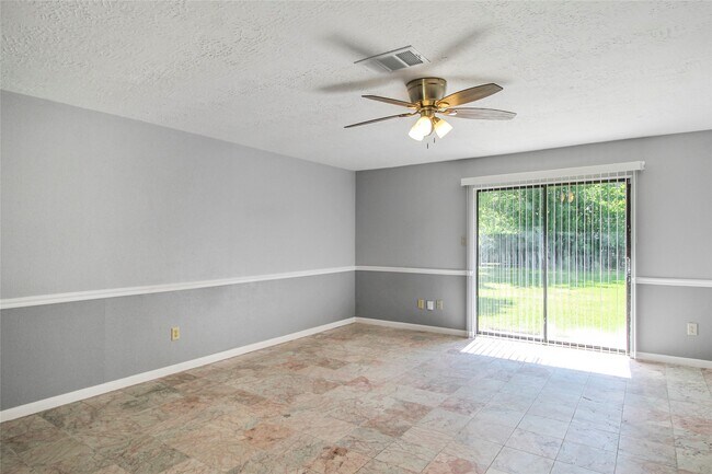 Building Photo - 12702 Gotham Dr
