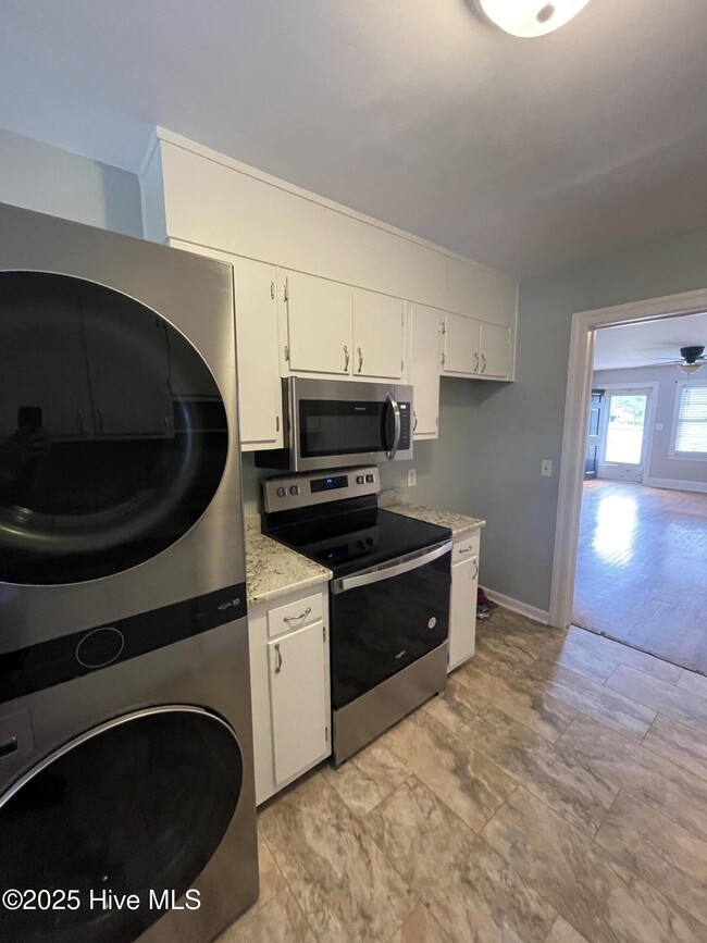 Building Photo - 115 Stancill Dr