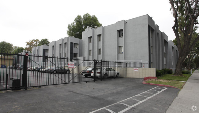 Building Photo - Sherman Park Apartments