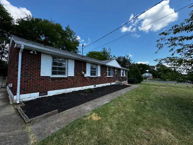 Building Photo - 219 Jacksonian Dr