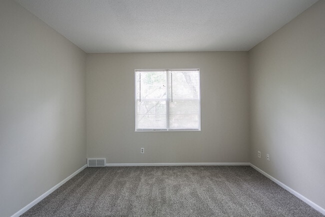 Building Photo - 10724 W 88th Terrace