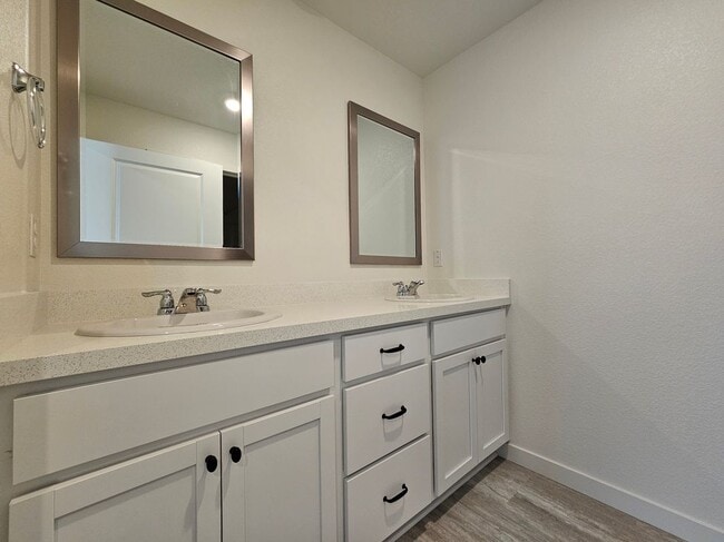 Building Photo - 8296 Whippersnapper Way