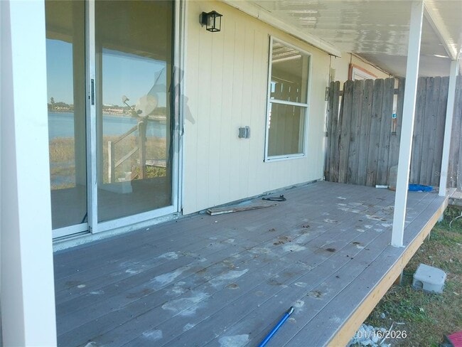 Building Photo - 1111 Cypress Gardens Blvd