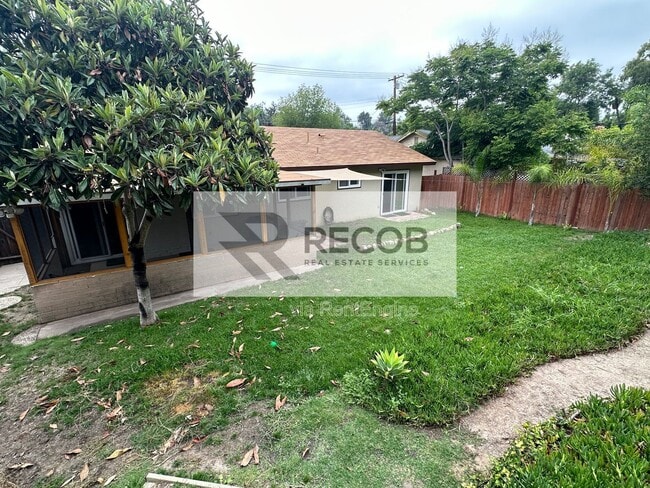 Building Photo - 4859 Campanile Dr