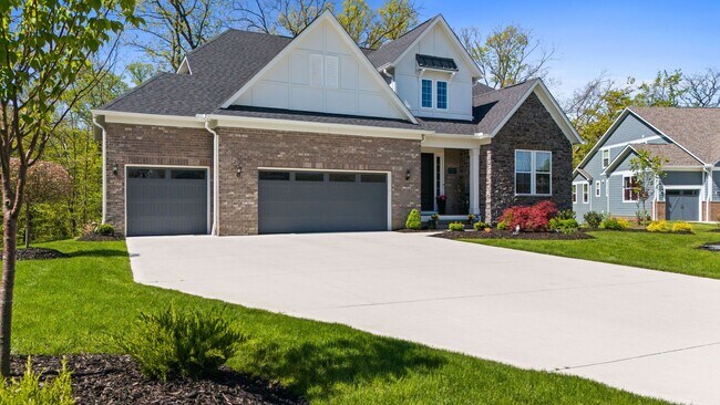 Building Photo - Modern Luxury!  Lakes of Orange Single family home
