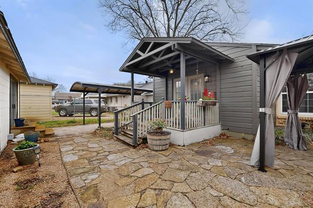 Building Photo - 1707 Mariposa Dr