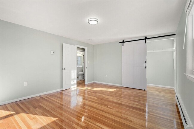 Building Photo - 2 Starbird Ave