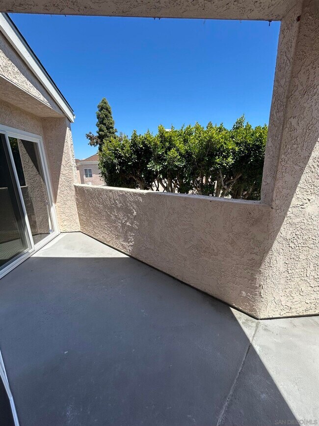 Building Photo - 7243 Camino Degrazia