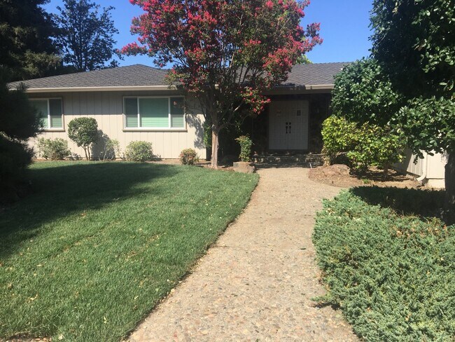 Primary Photo - 616 Banbury Ct