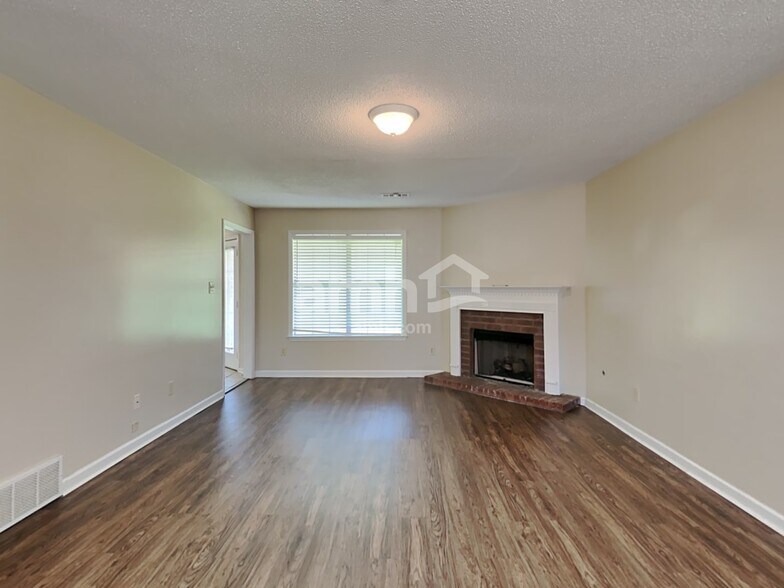 Building Photo - 8315 Dunnan Cv