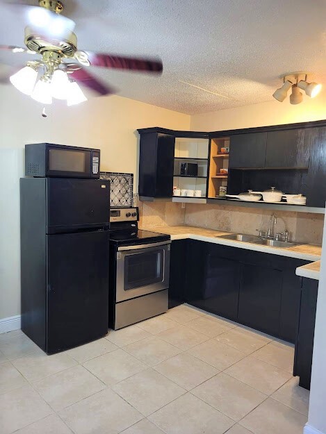 Building Photo - 1674 Louis Dr