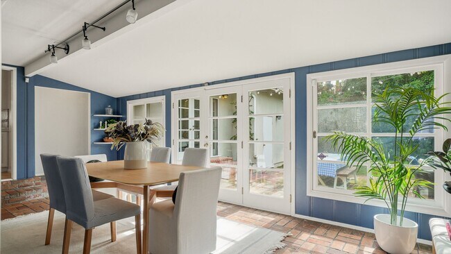 Building Photo - FALL IN LOVE with Ranch Style Living!