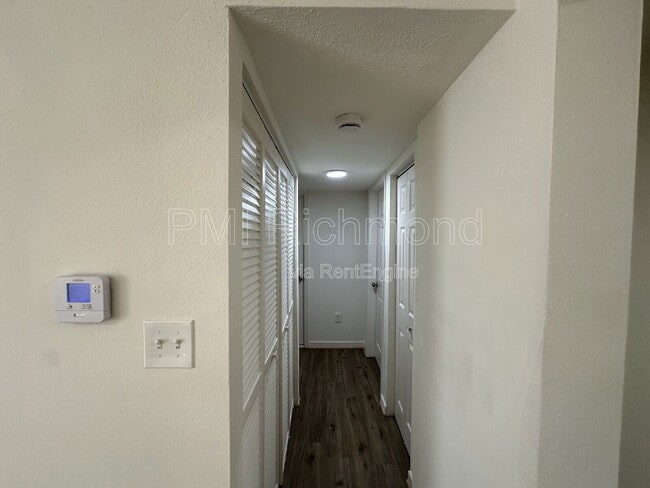 Building Photo - 3517 Briel St