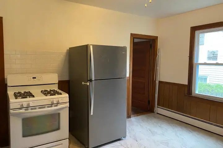 Building Photo - 99 Caya Ave