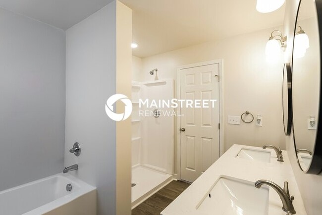 Building Photo - 3 Bedroom Pet-Friendly Home in McCalla, AL with Main Street Renewal