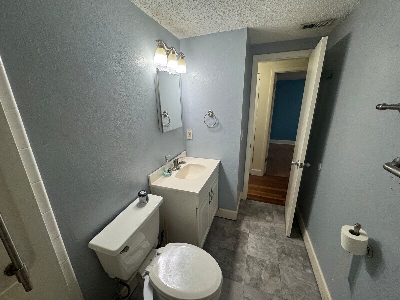 Building Photo - 6807 S Juanita St