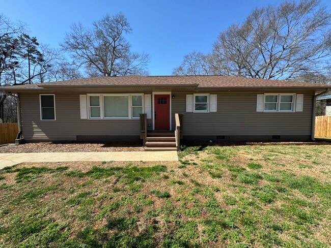 Building Photo - 224 Cunningham Dr